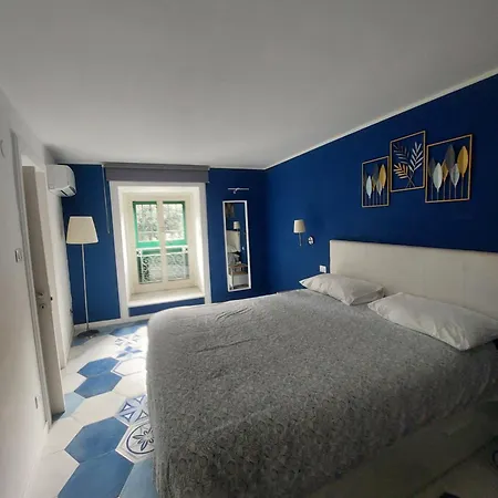 Be Blu Apartment
