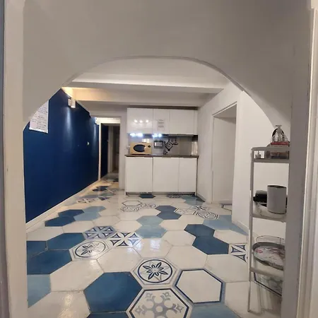 Be Blu Apartment
